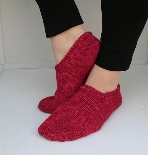 Red slippers