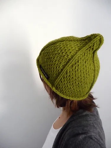 Green pointed hat