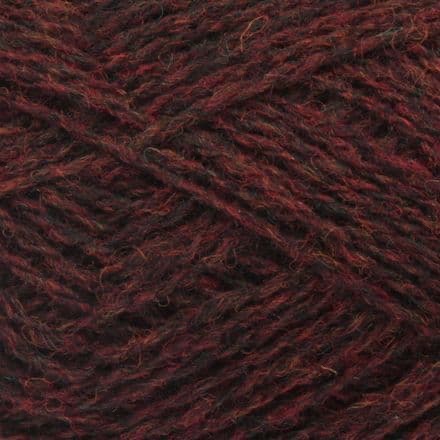 Close up yarn in color: burgundy 